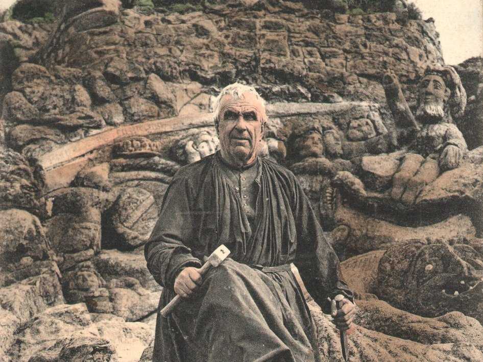 L'Abbé Fouré : Les rochers sculptés de Rothéneuf. L'Ermite au travail.
